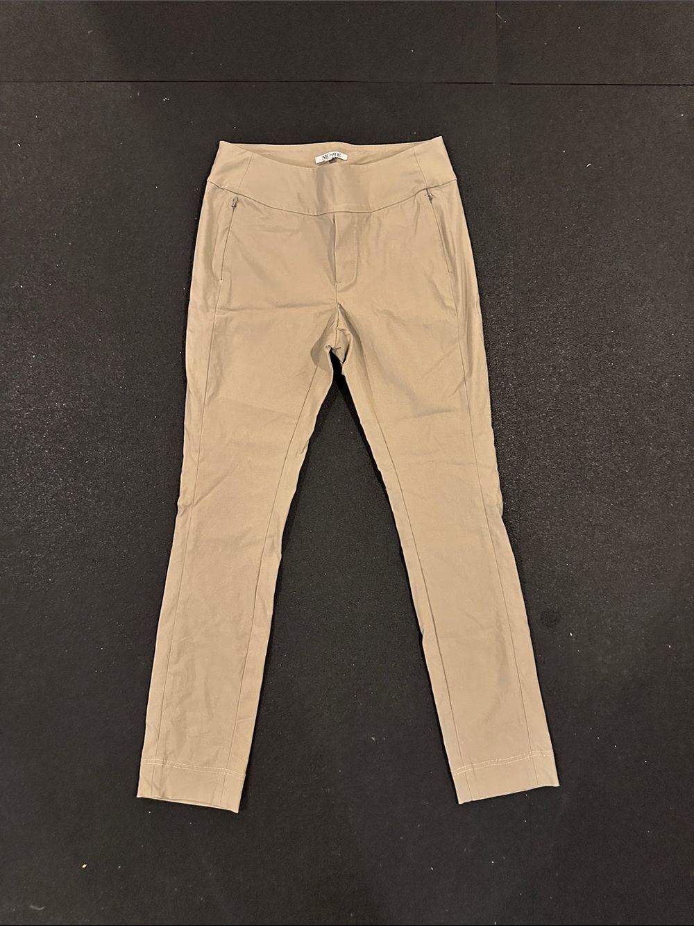 NIC+ZOE Women's Tan Stretch Chinos